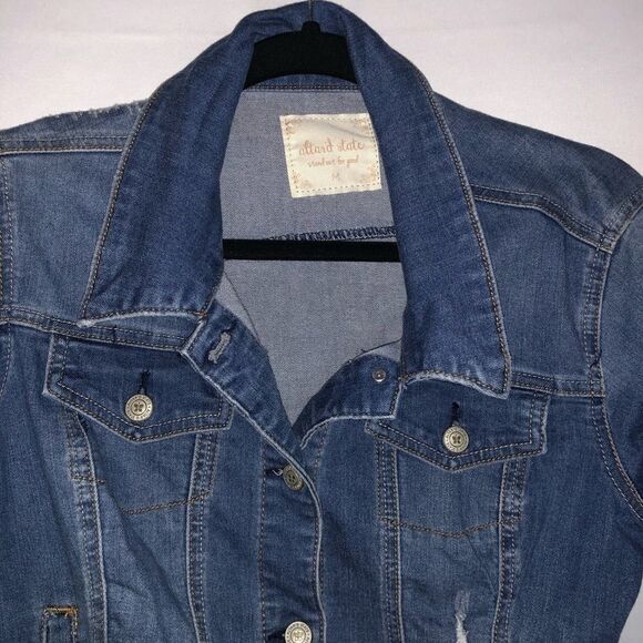 Women's Altar'd State Distressed Denim Jacket - Picture 4 of 11